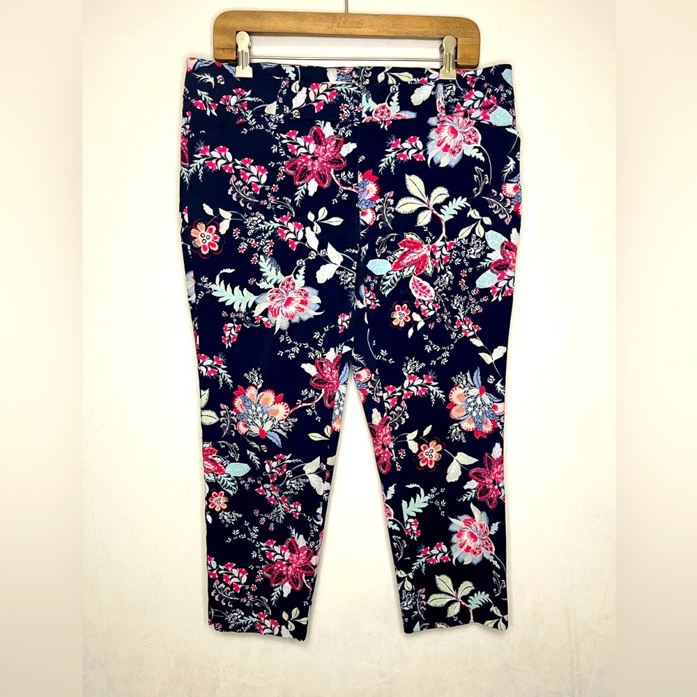 New York & Company Cottagecore Casual Floral Print Ankle Pants Women’s Size 12